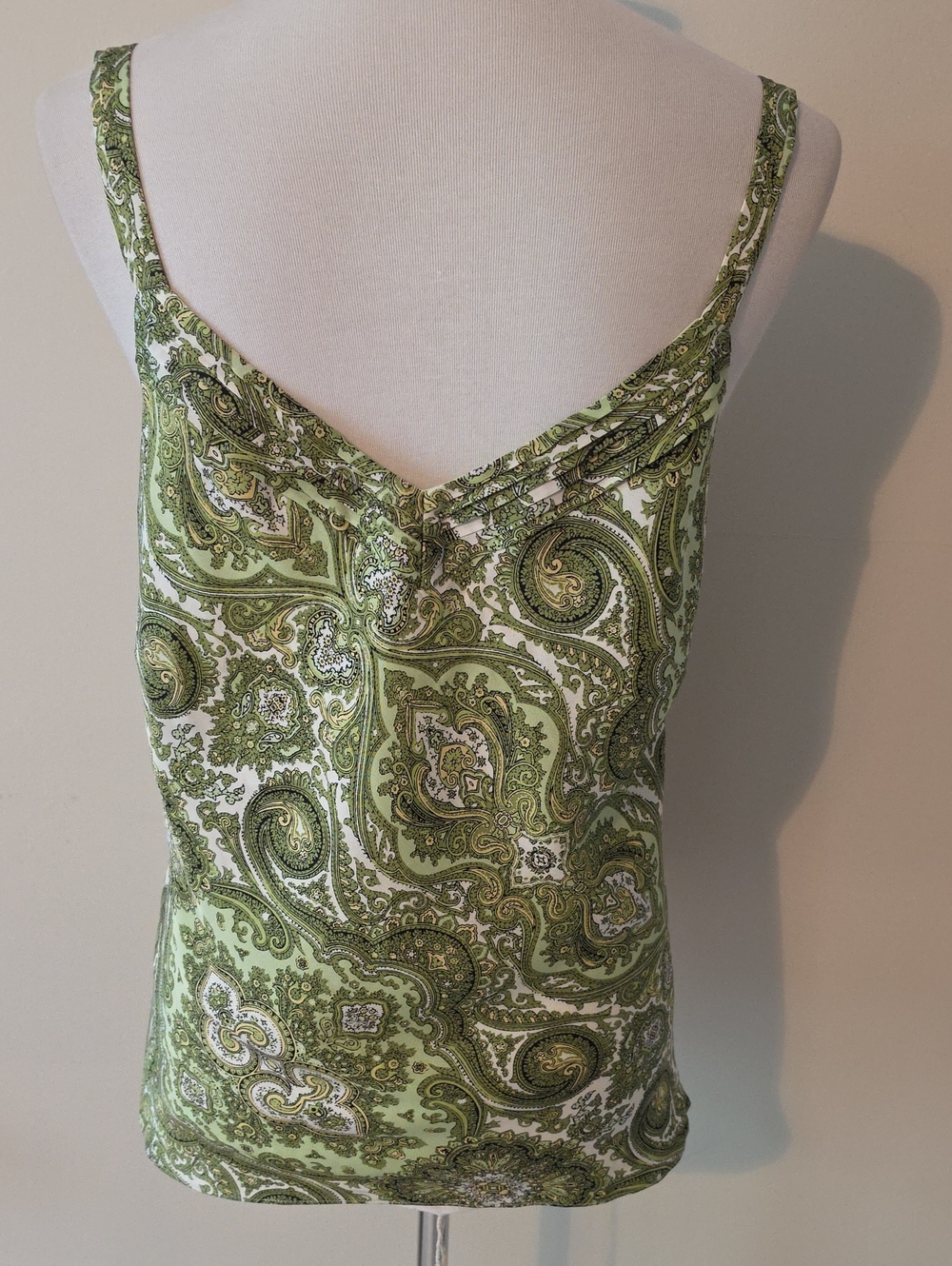 Ann Taylor Green Paisley Sleeveless Tank Top